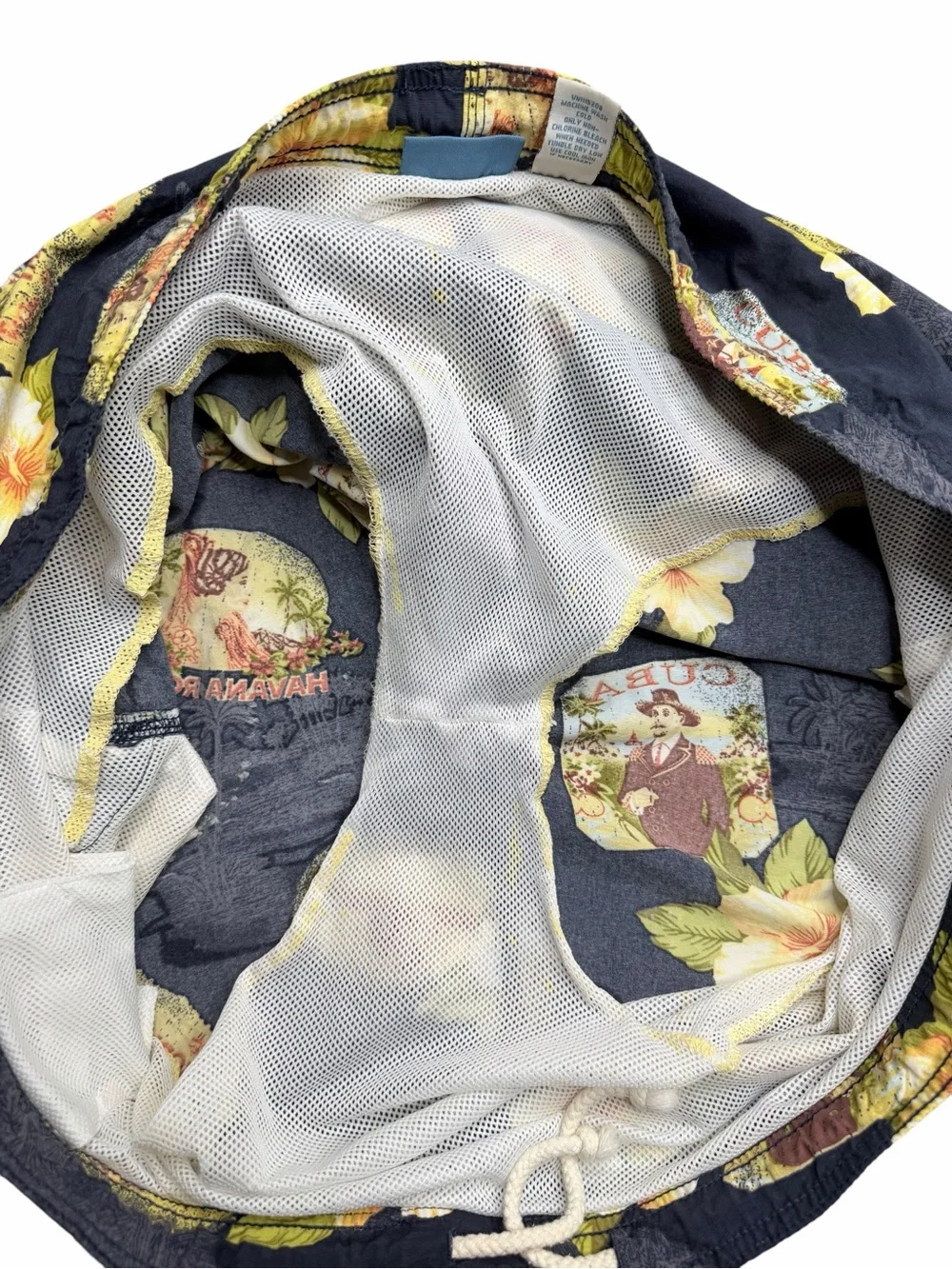 Breakwater Men’s Swim Trunks Floral Island Cubana Tabacos Print Size XL